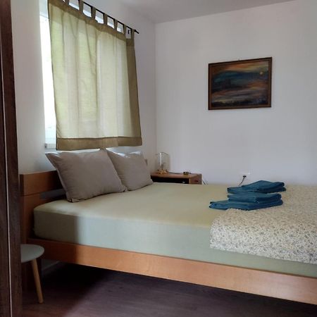 Apartma Salvia-Guest House Lucija Ngoại thất bức ảnh
